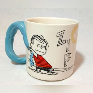 Hallmark Peanuts Linus and Snoopy Dimensional Blanket Coffee Mug New